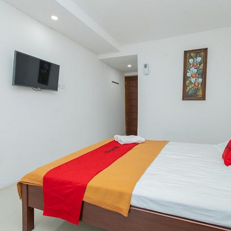 Reddoorz Syariah At Wisma Djokorio Poncokusumo Маланг Экстерьер фото